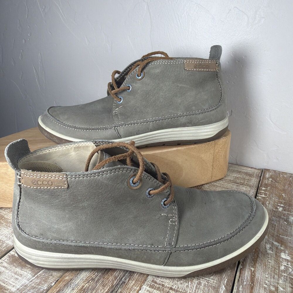 ECCO Womens 7-7.5 Chase II Leather Chukka Boots